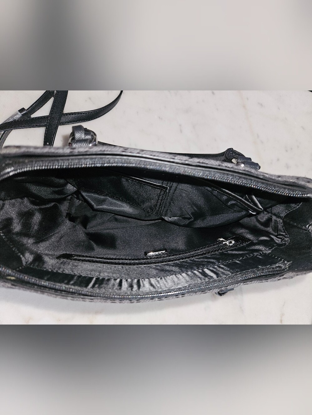 Guess Black Signature Logo Satchel - Picture 4 of 4